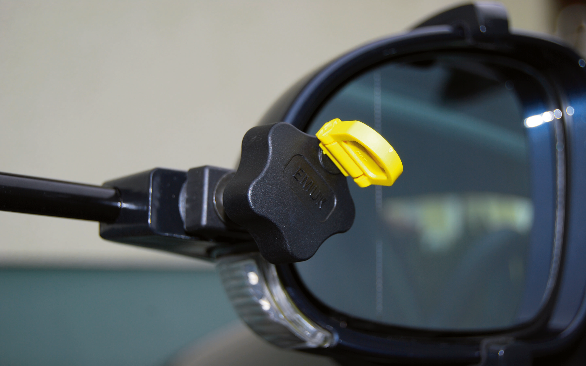 Antirrobo para espejo retrovisor Emuk